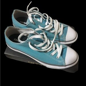 NWT Converse Big Kids' Teal Canvas Sneakers size 4.5Y
